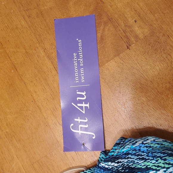 Fit 4 U Blue and Green Patterned Tankini Top, Size 18W - Picture 9 of 12